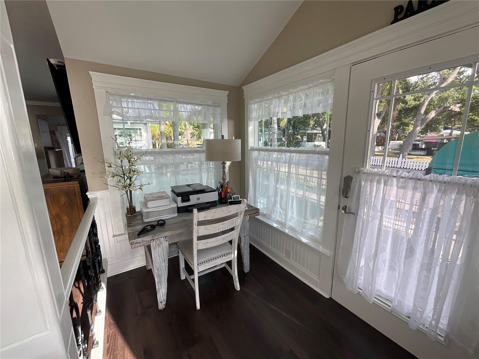 Home office nook