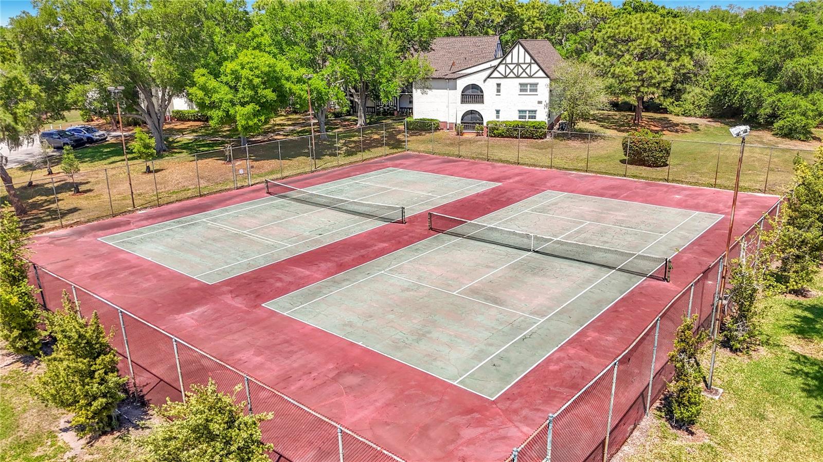 community tennis courts