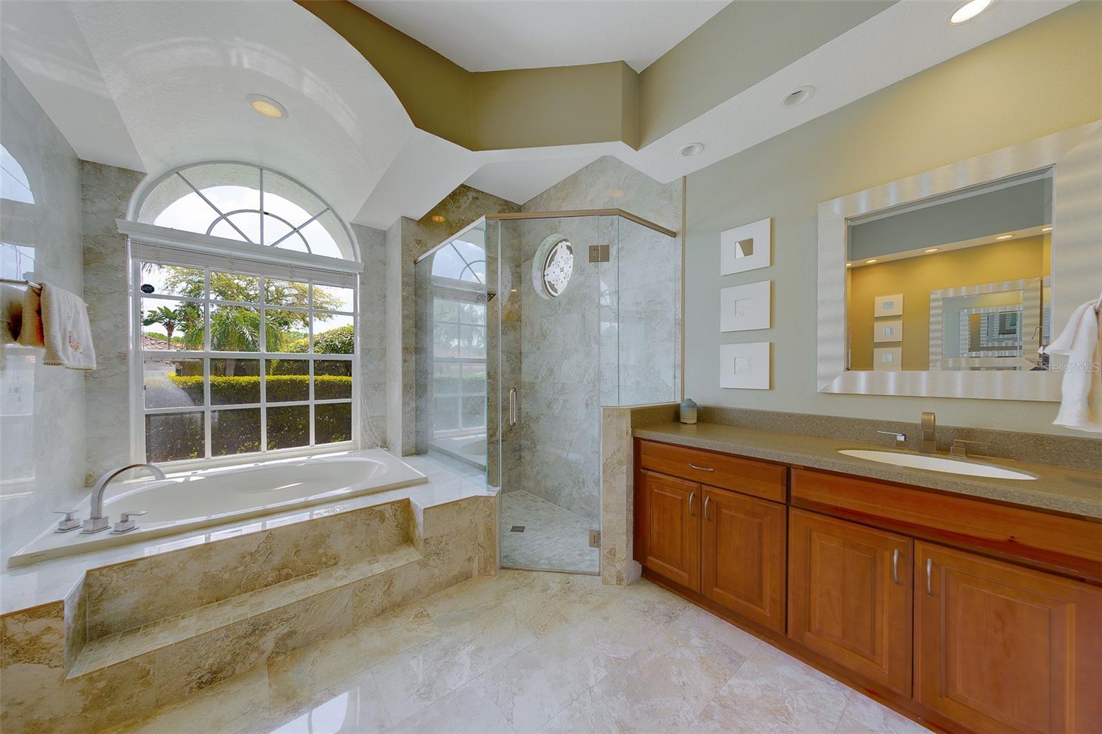 Master bath ensuite