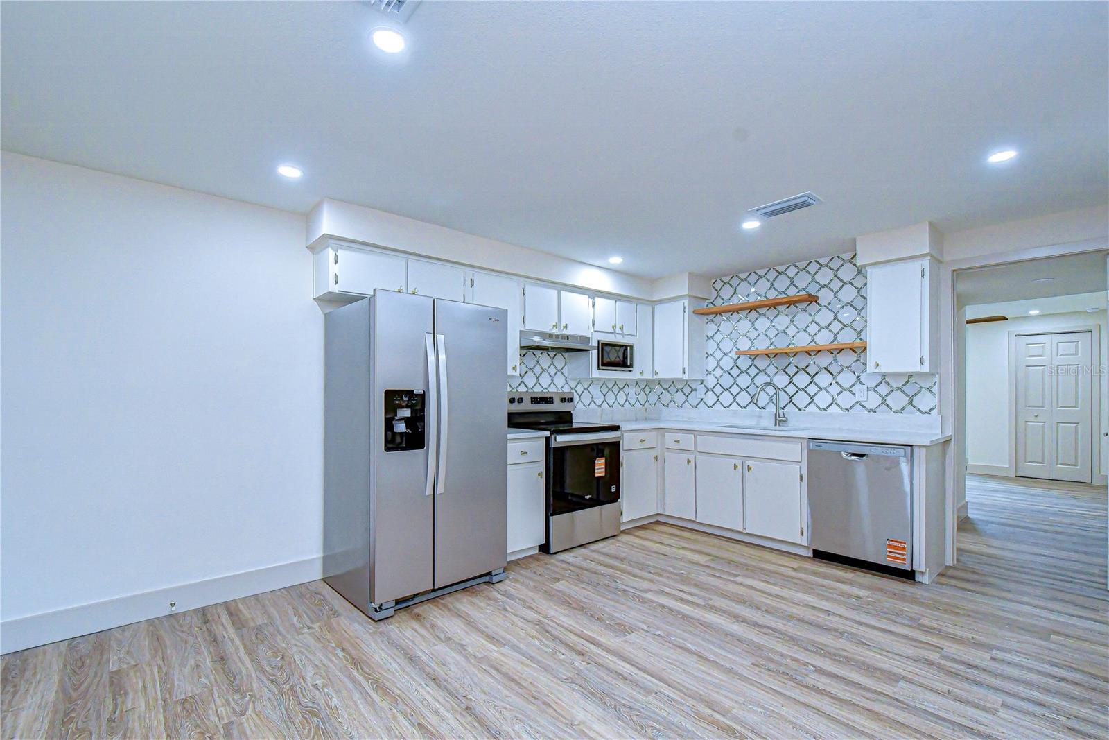Kitchen 15.1 x 11.8