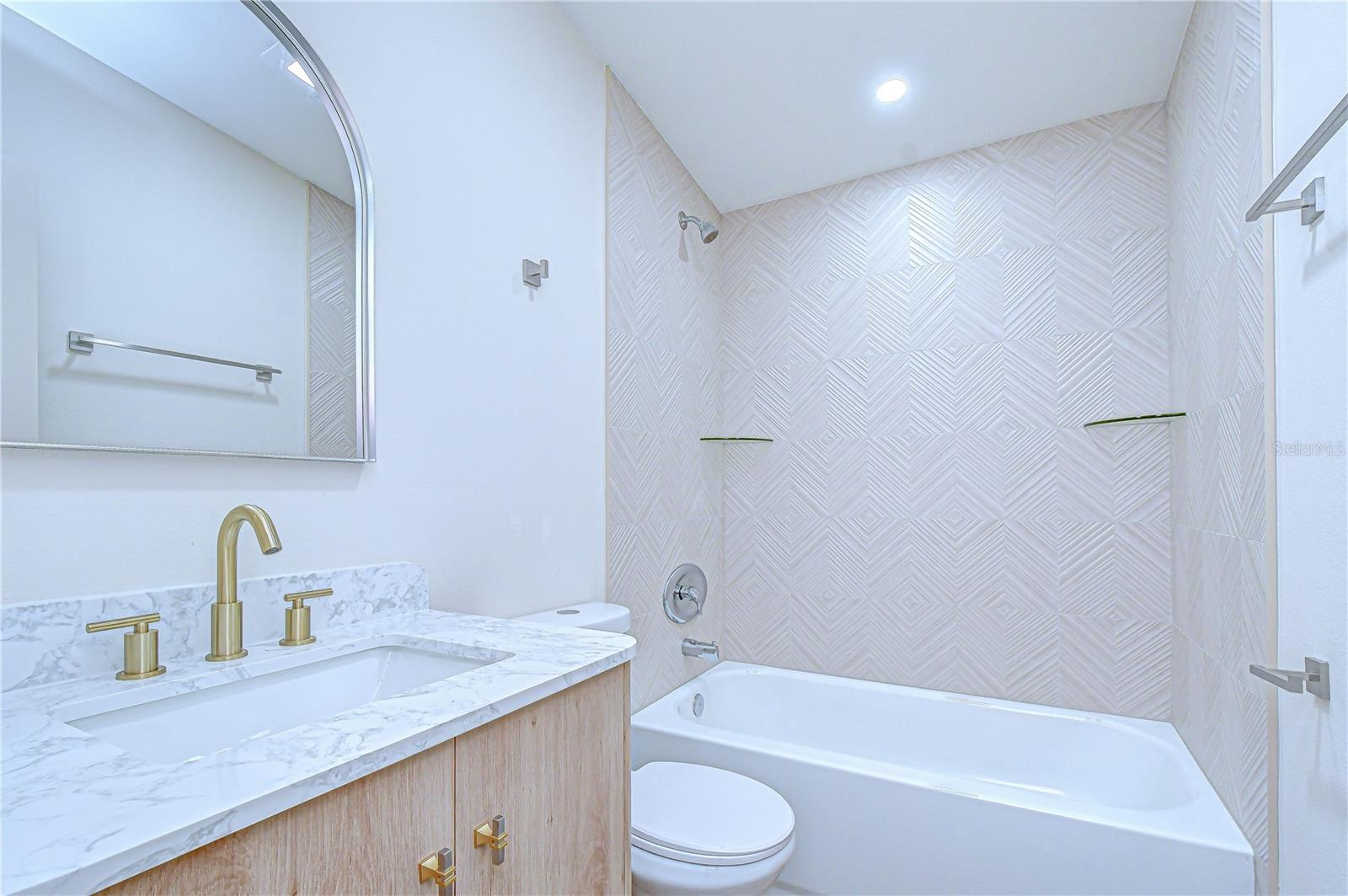 Bathroom 2 7.9 X 4.9