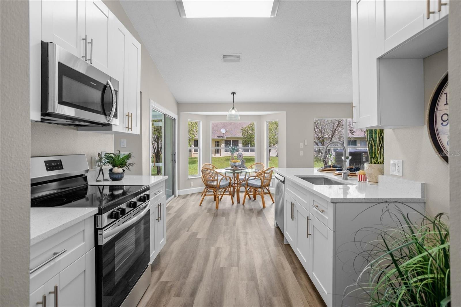 Alt kitchen view from hallway