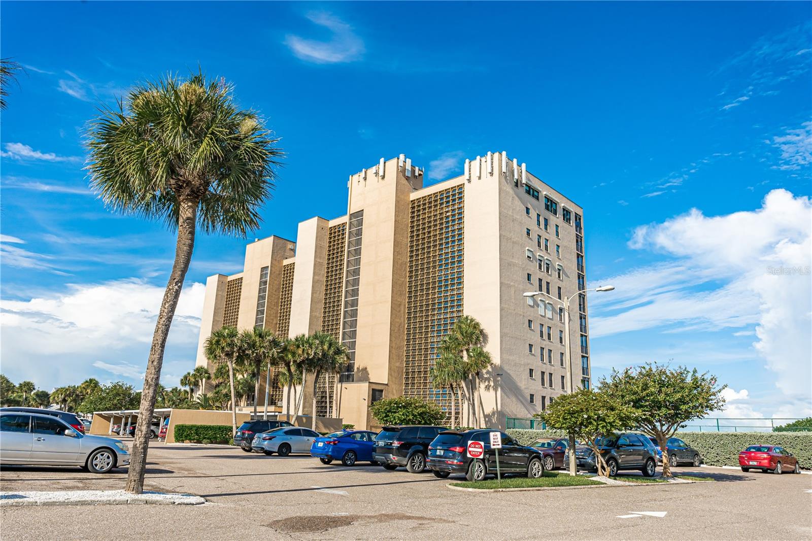 Exterior view of the building and parking lot