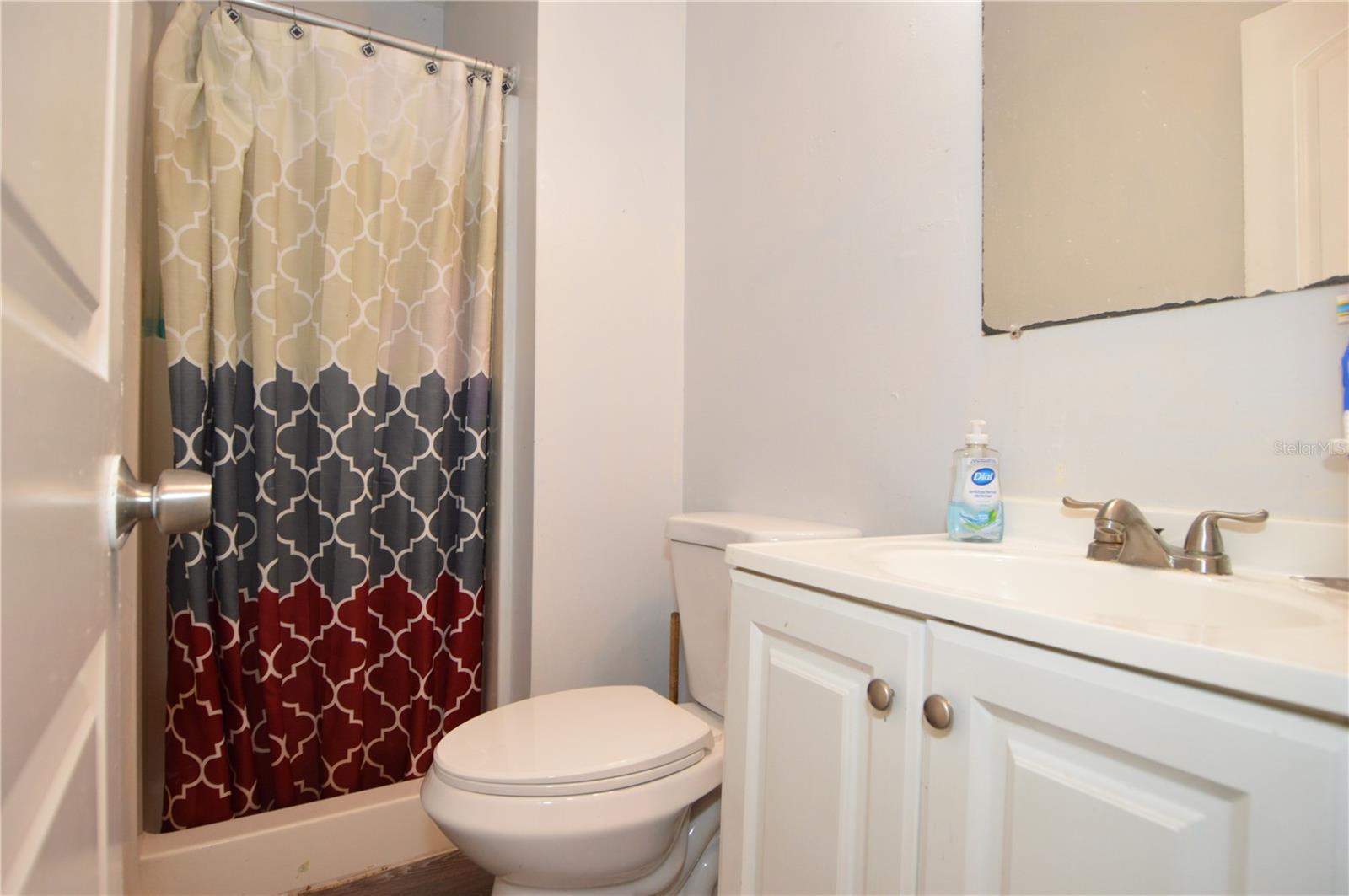 TB8493787