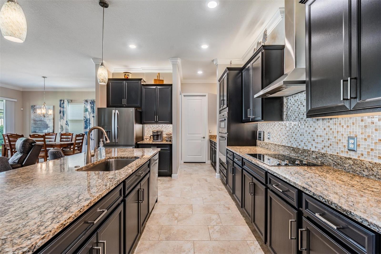 Granite countertops with plenty of room to meal prep!