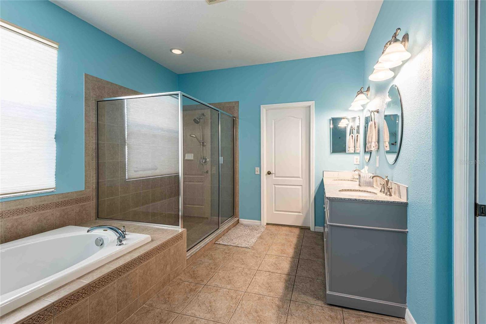 Dual sinks and lots of storage space.