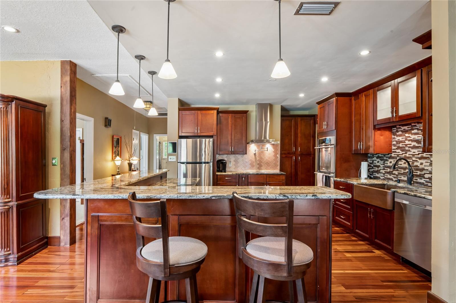 Breakfast bar