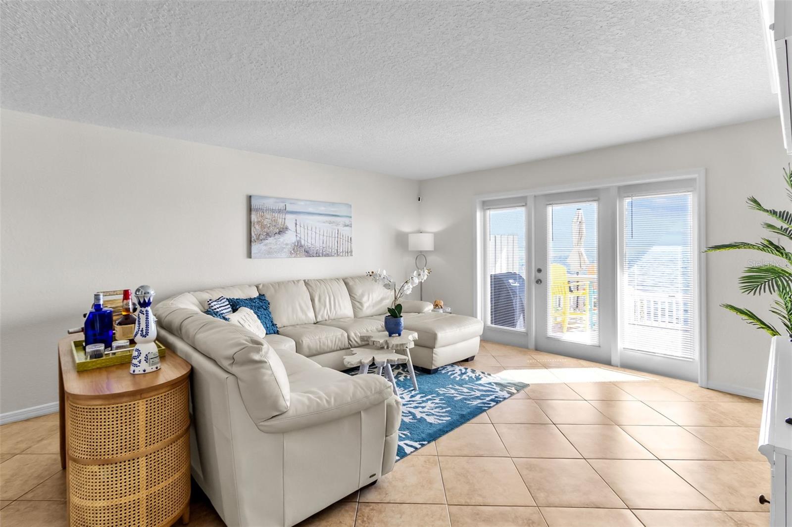Light and Bright Living Room