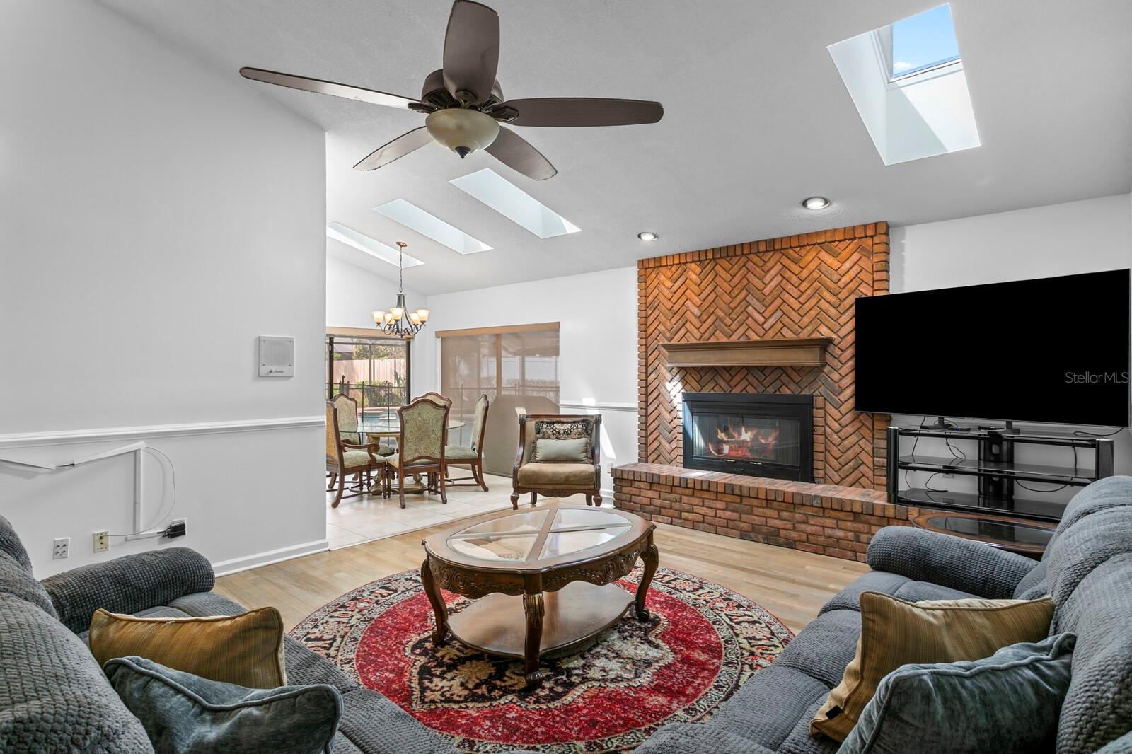 Family Room With Breakfast Nook