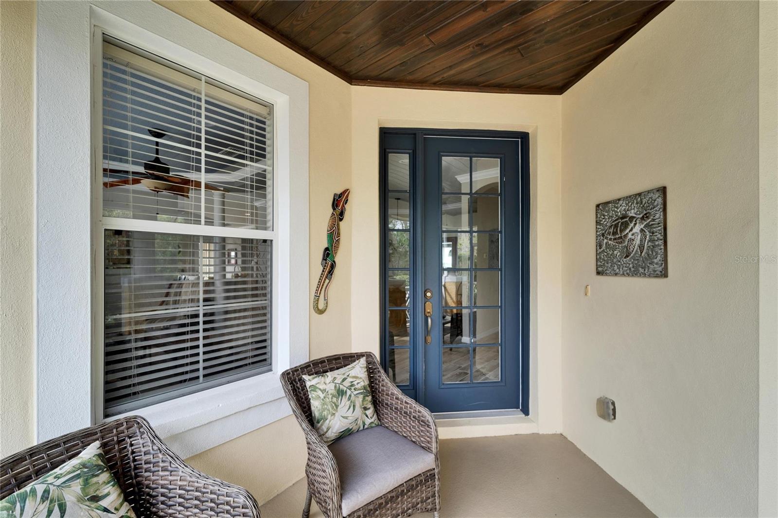 Exterior Front Entry