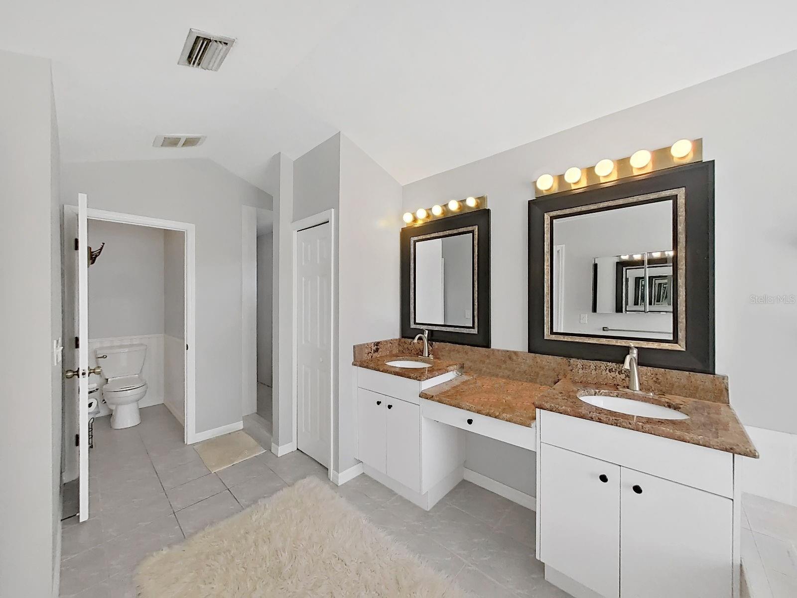 Primary bath