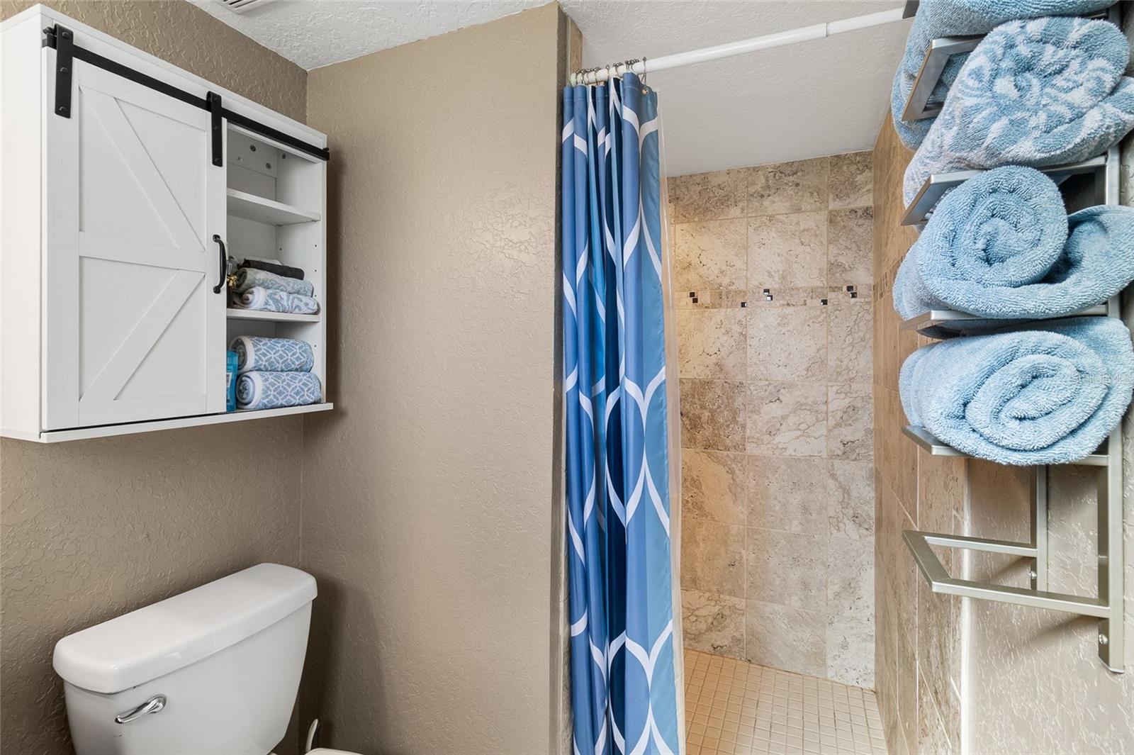 Huge shower (no tub)