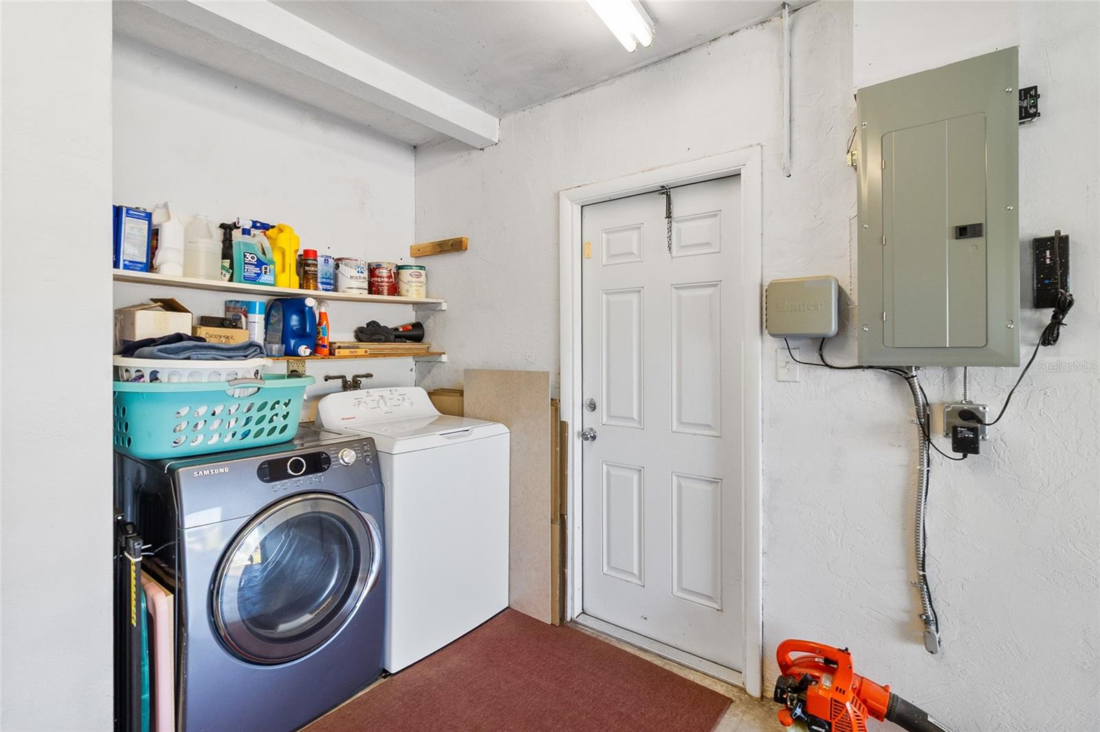 Washer/dryer hookup in garage, the circuit breaker box has 200 amp service