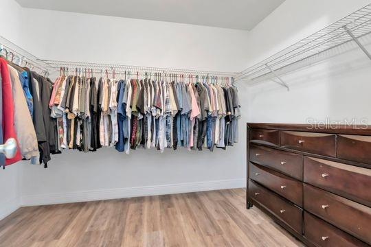 primary walkin closet