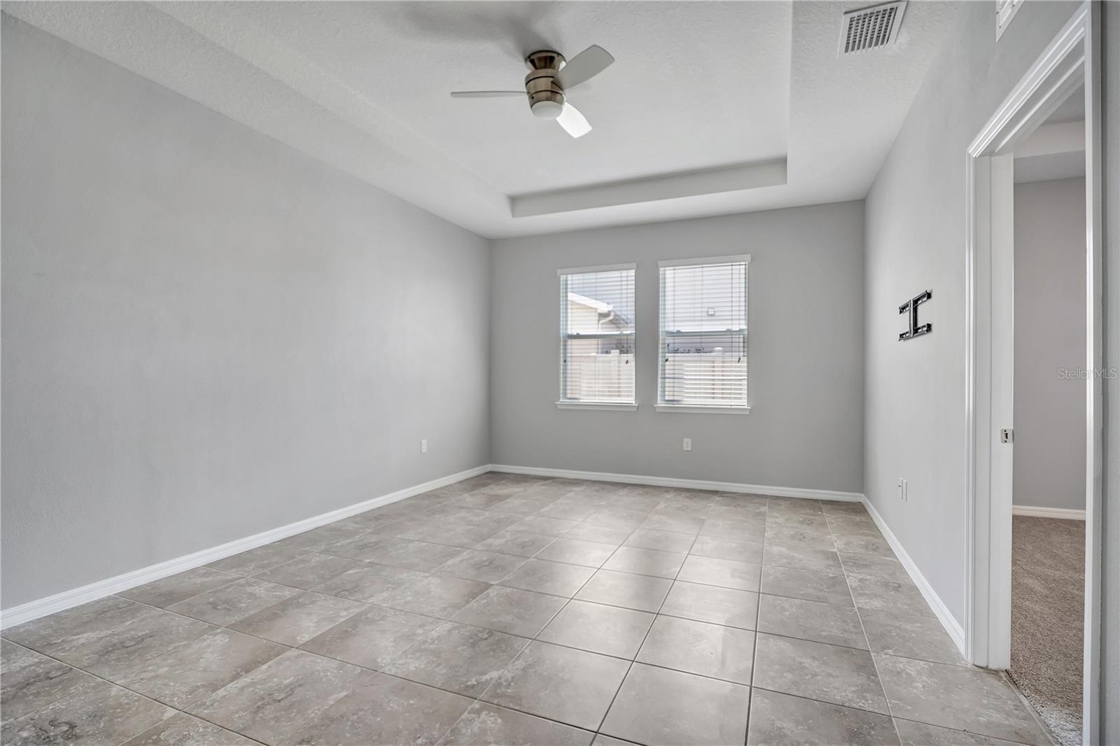 Guest Suite-Living Room