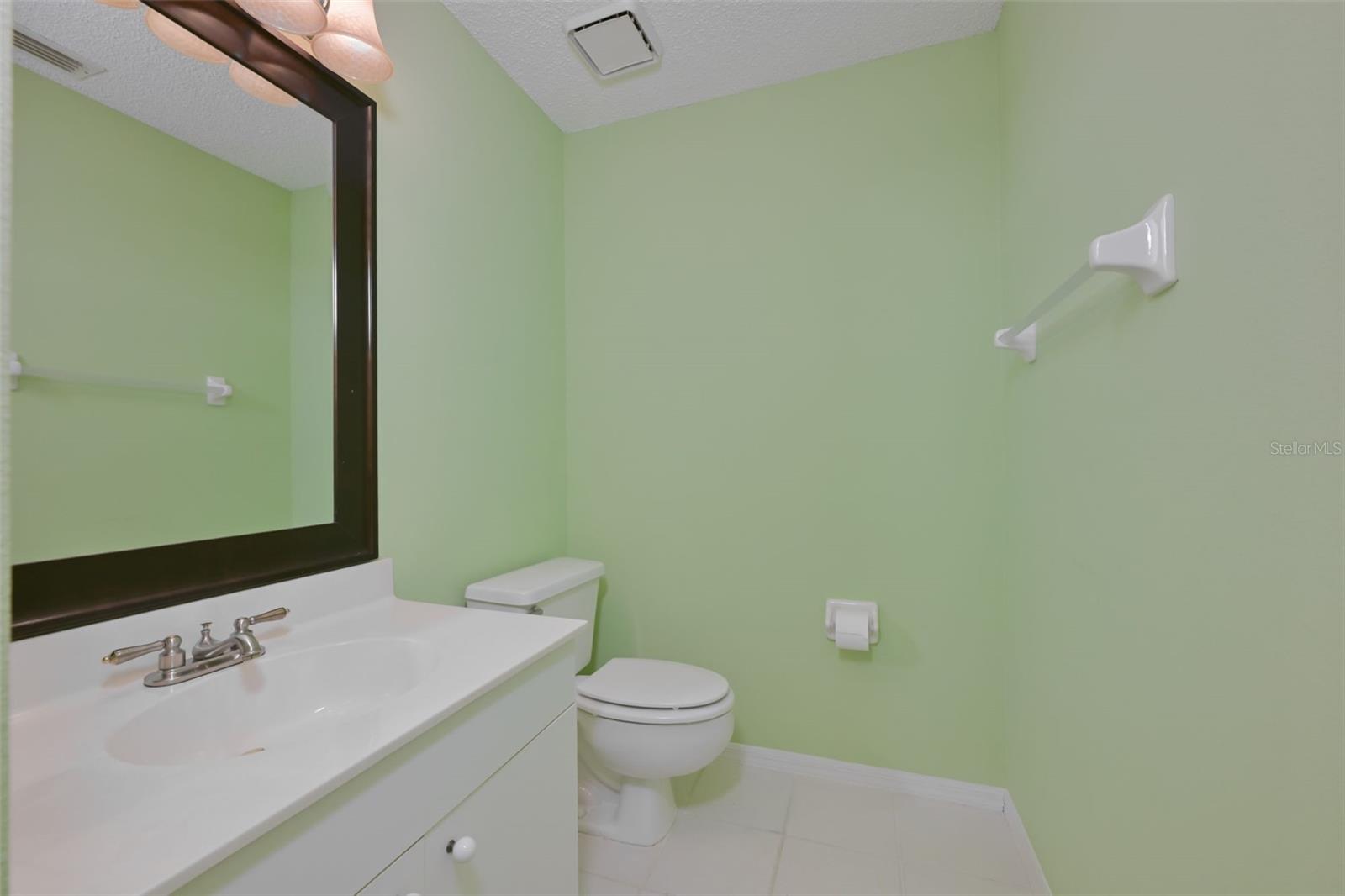 2nd Floor Bathroom