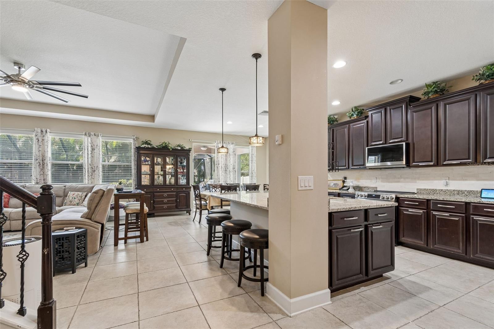 Kitchen/living room combo