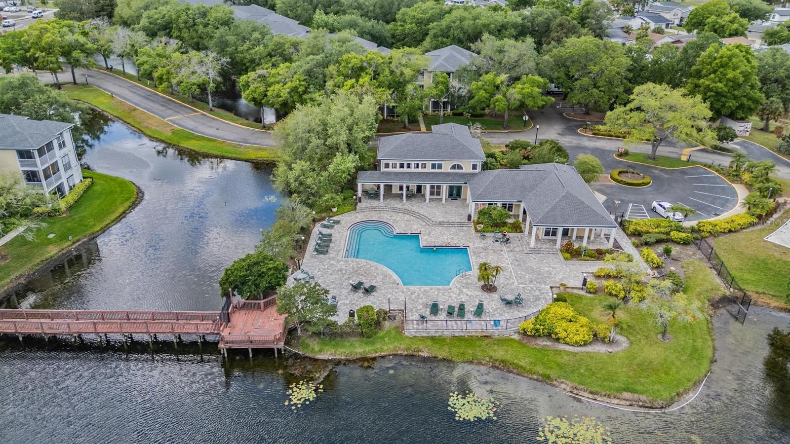 TB8494351