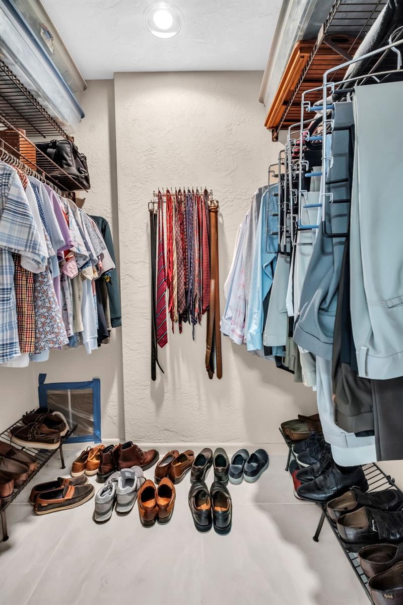 Walk-in closet