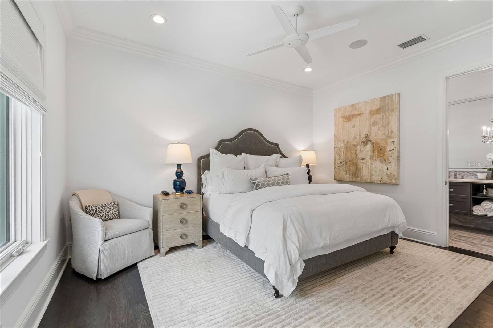 BEDROOM 5