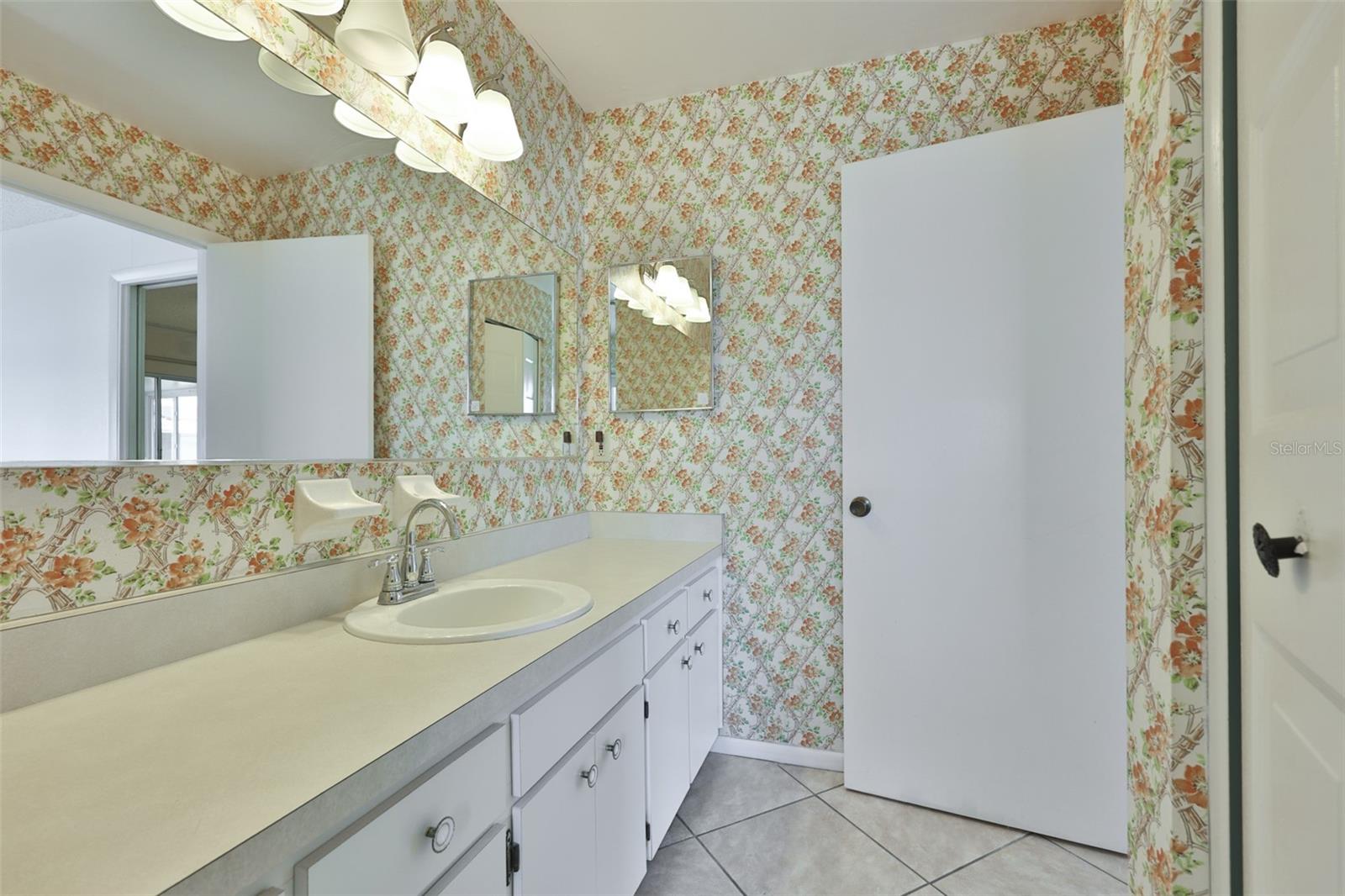 2nd bath vanity