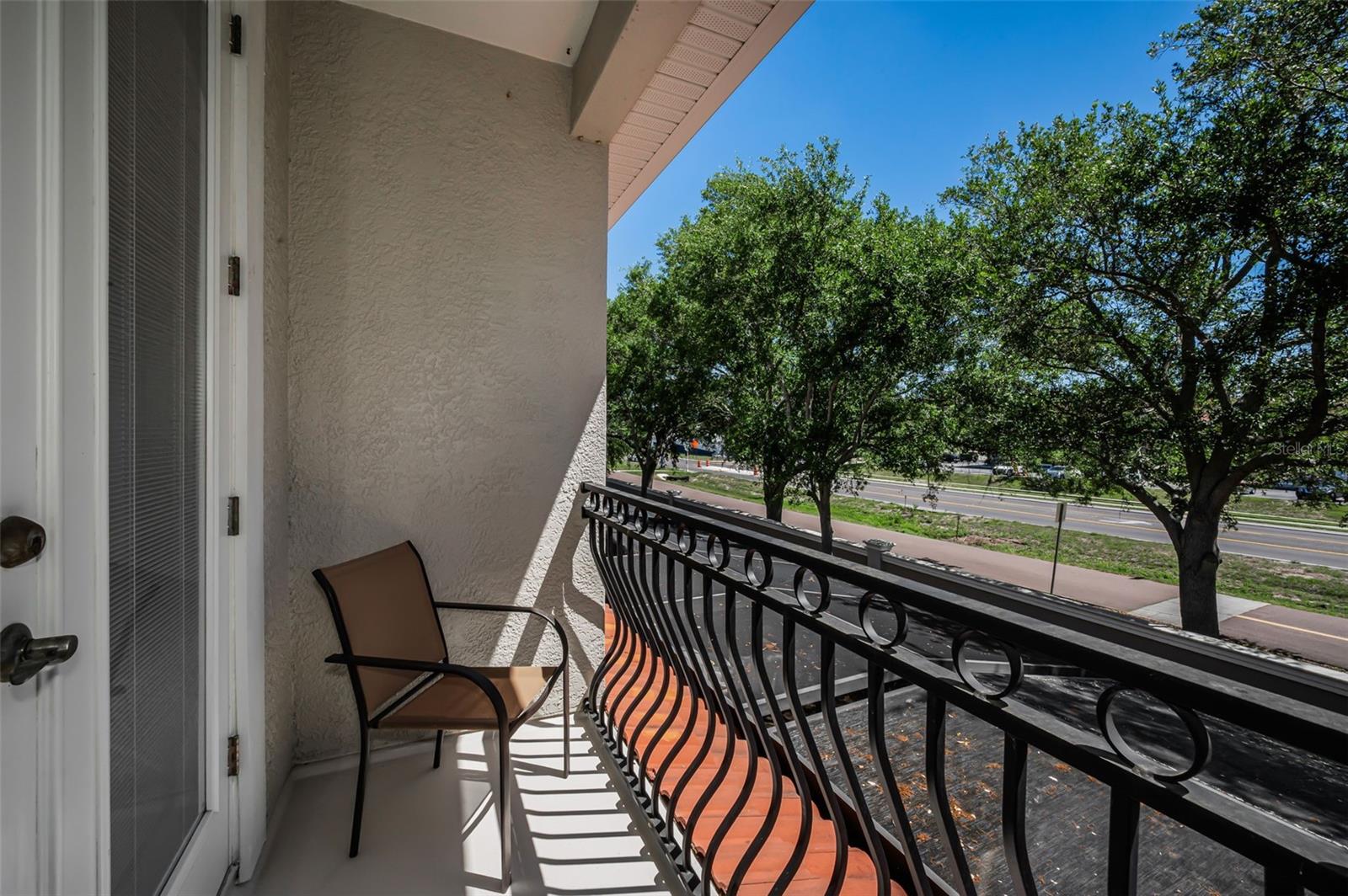 Overlooks the Pinellas Trail!