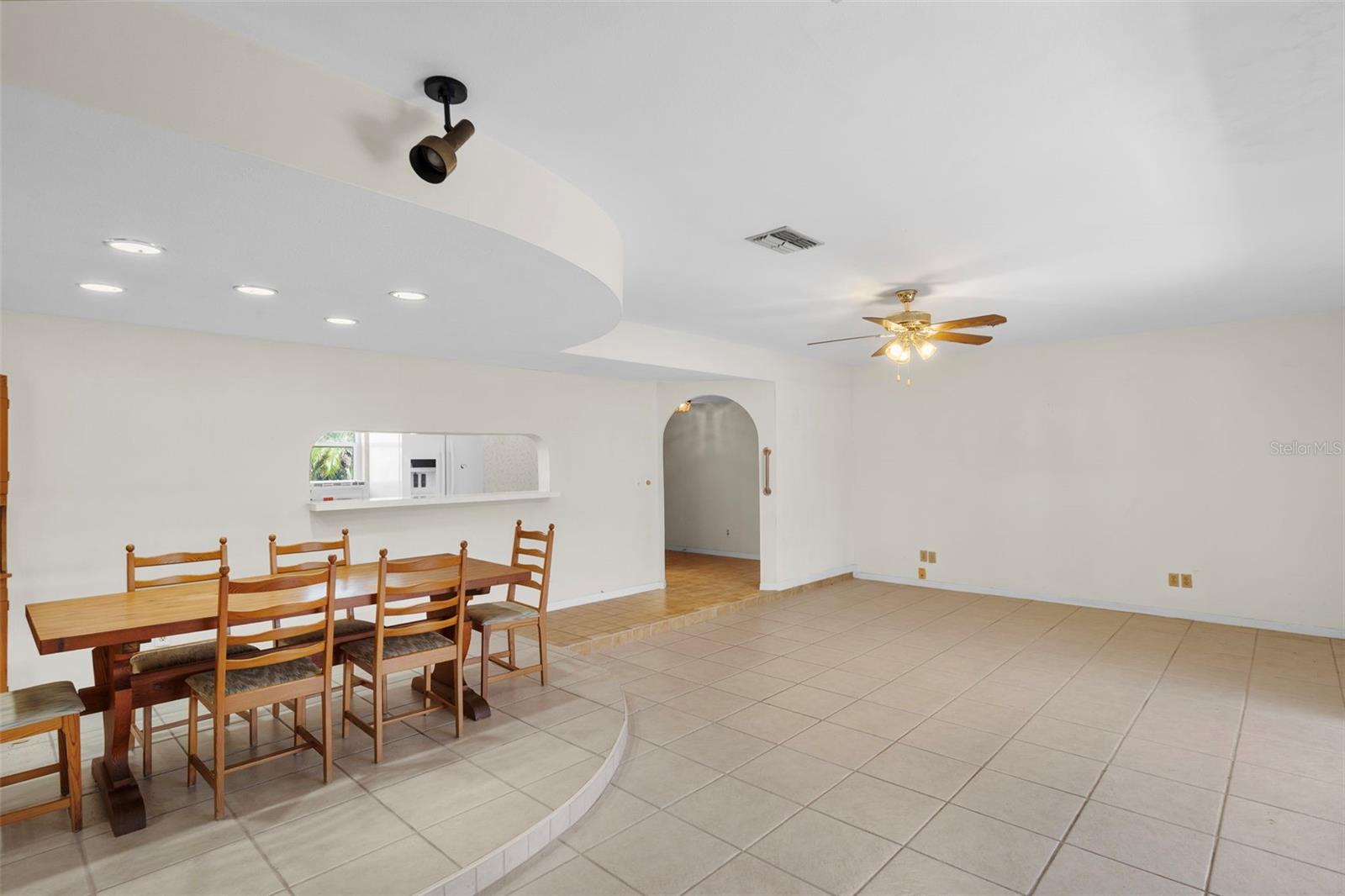Living Room/Dining Room