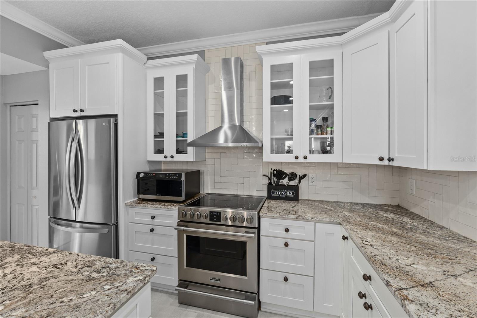 Stainless Steel appliances!