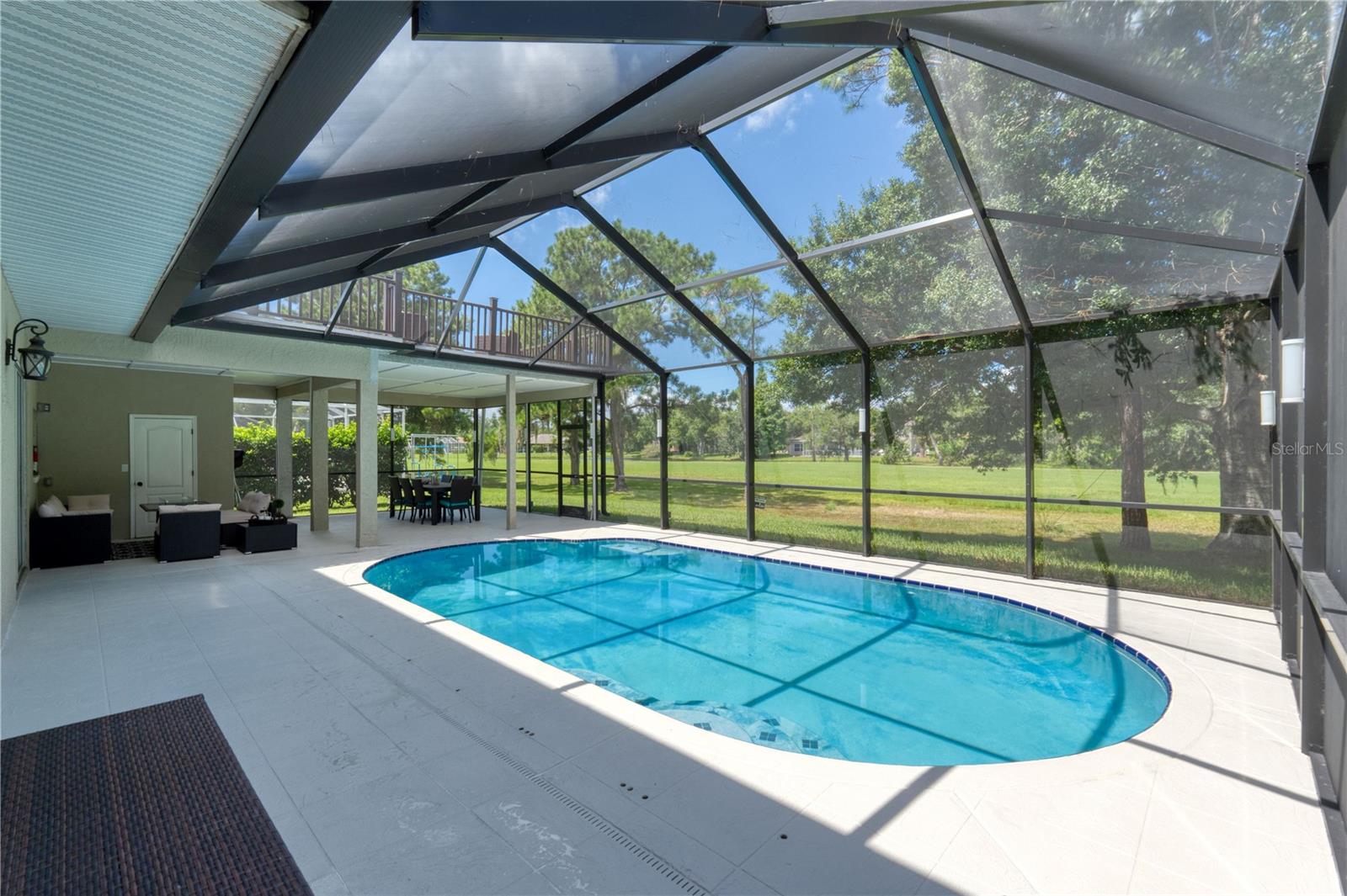 Lots of covered lanai space!