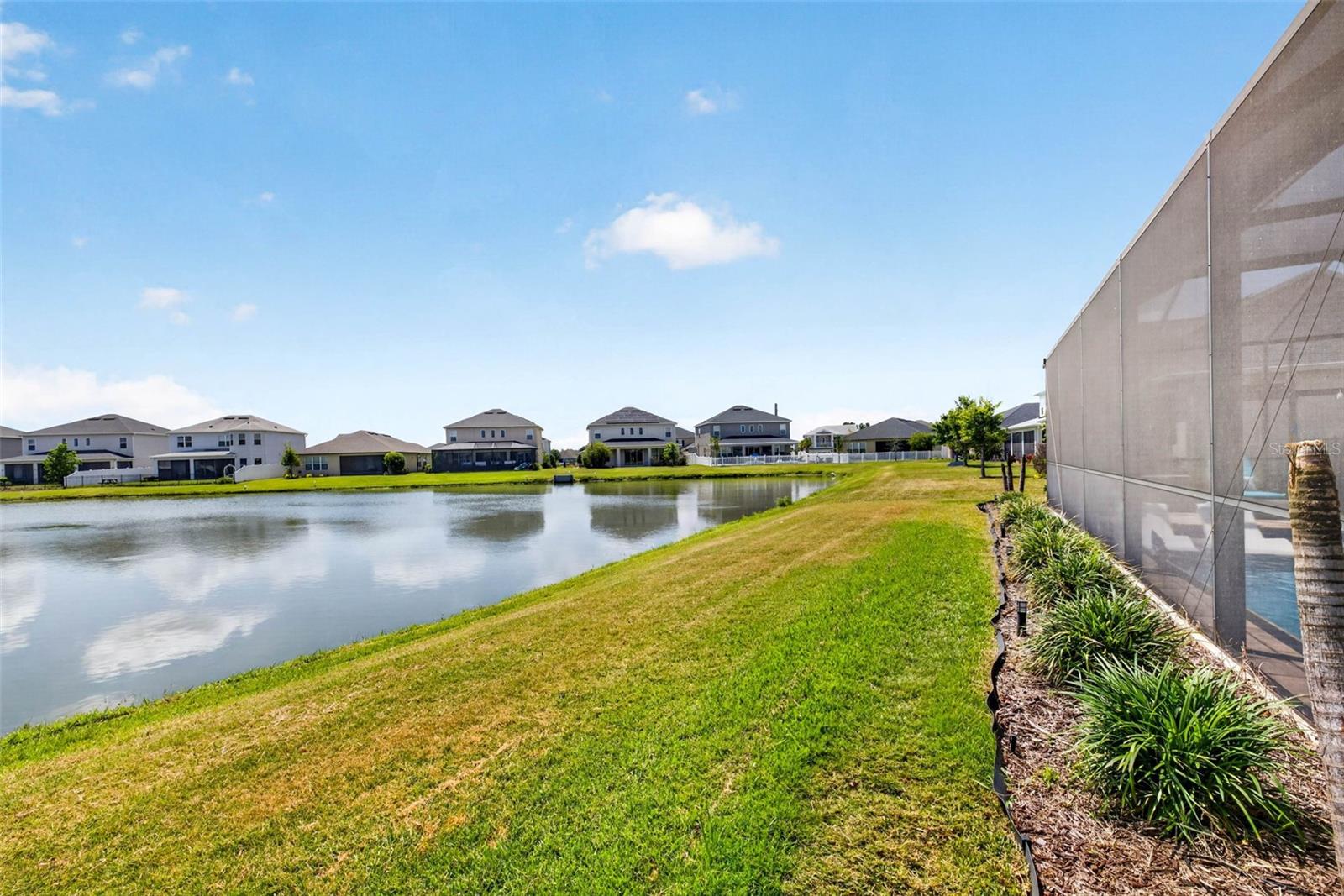 Can be fenced in with black aluminum or white picket non-view obstruction fencing.