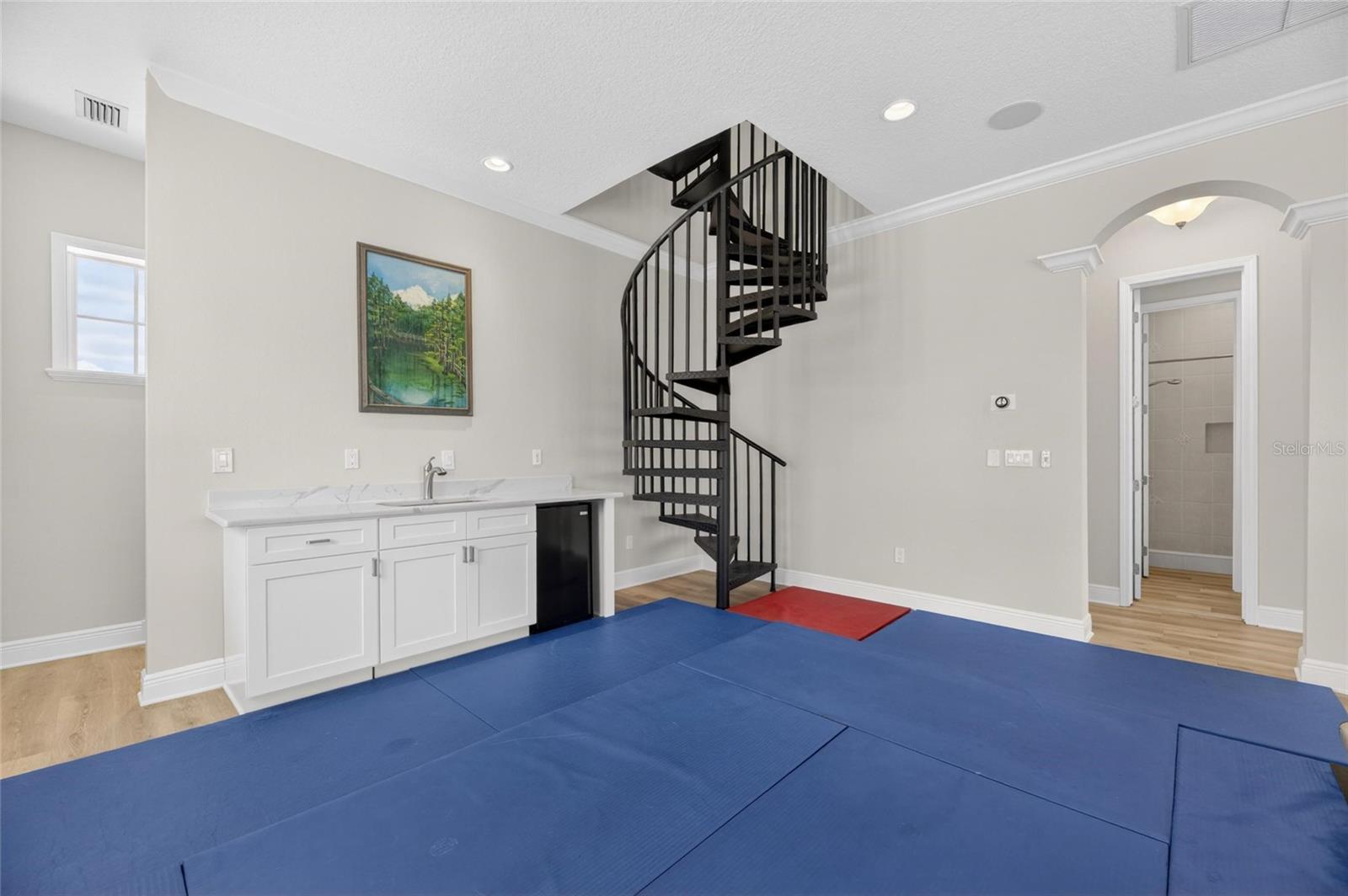 TB8494626
