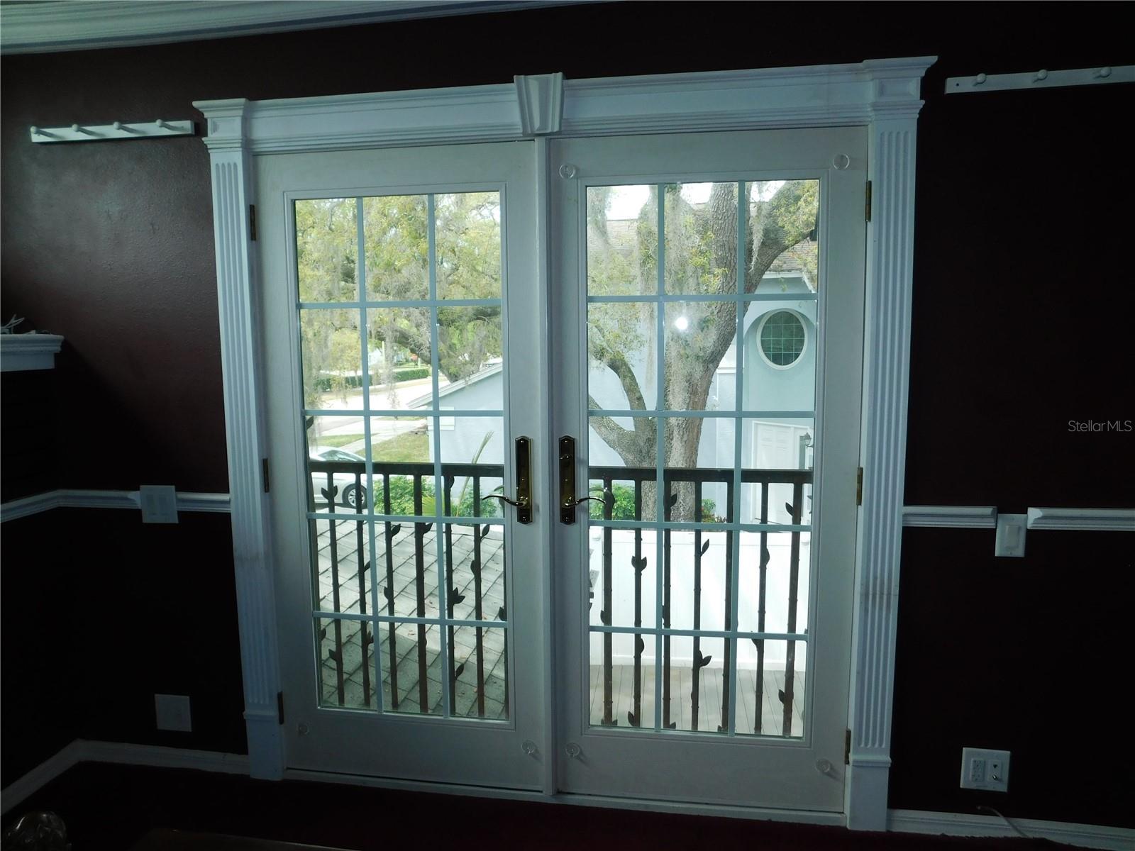 Juliet Balcony off Primary