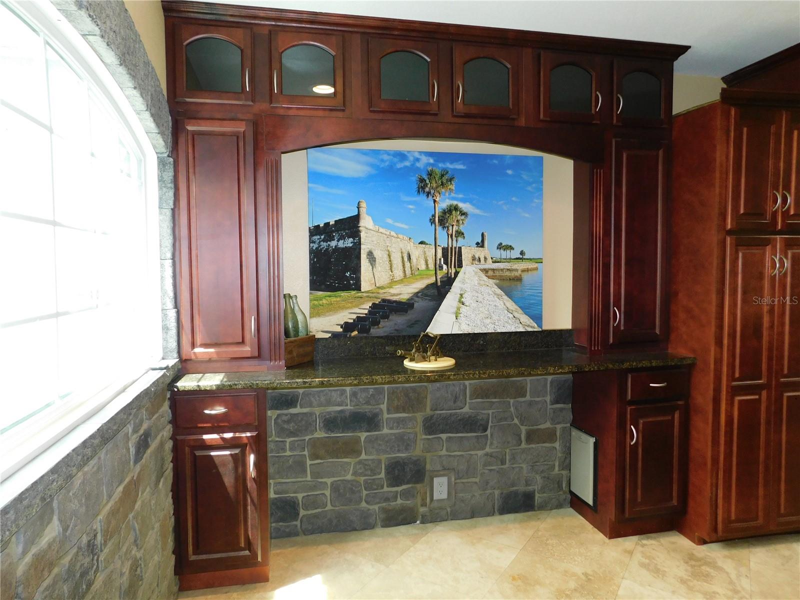 Breakfast bar or built in desk