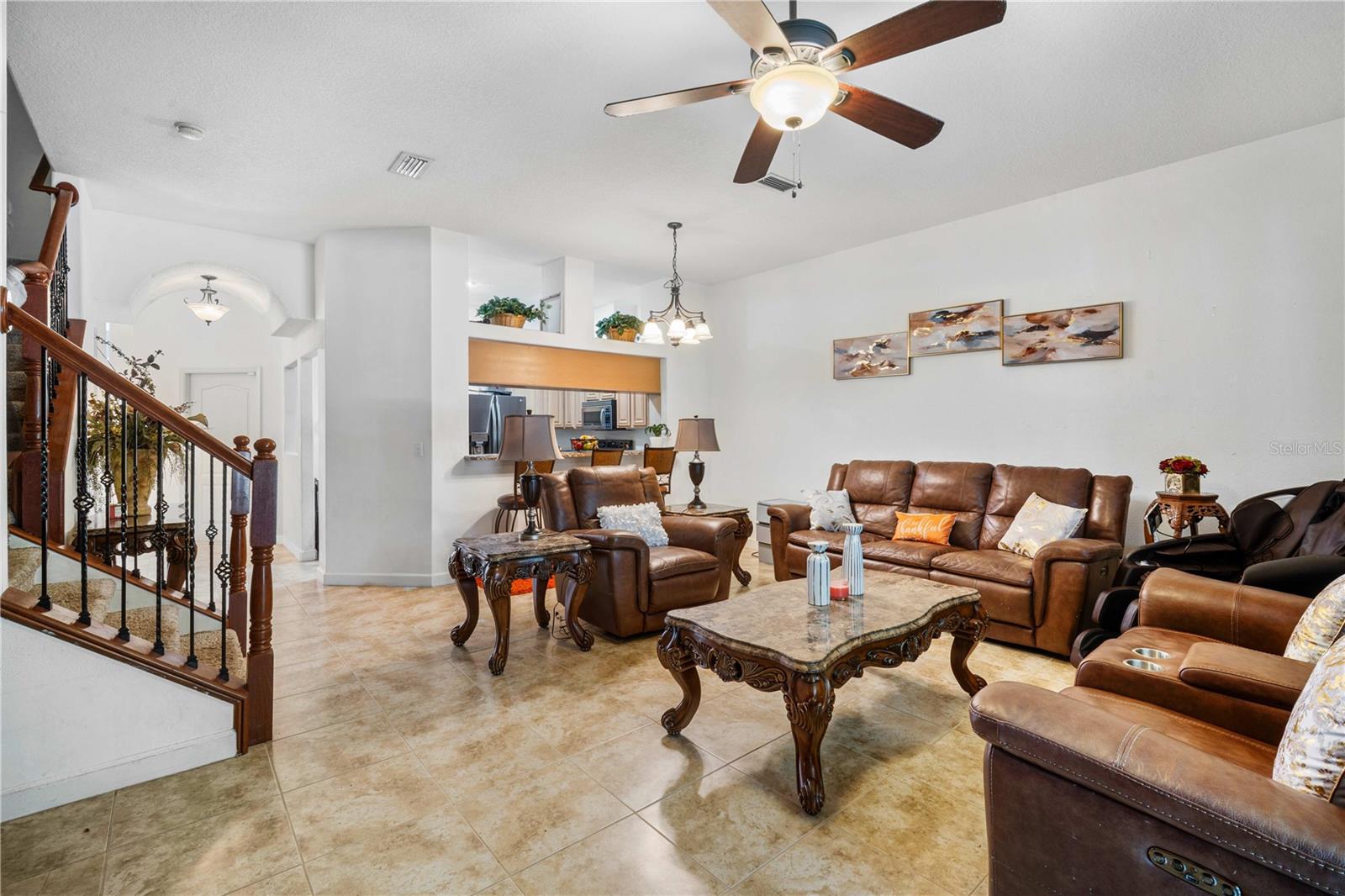 Living/Dining Area