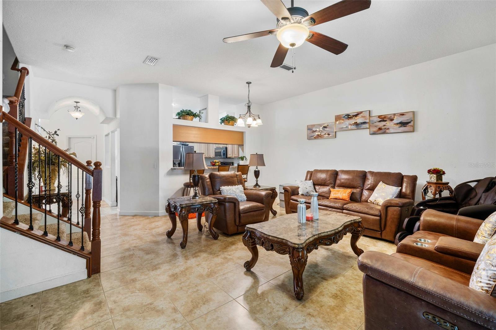 Living/Dining Area