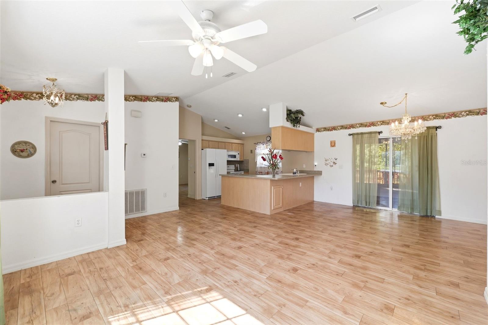 Living/Kitchen/Dining