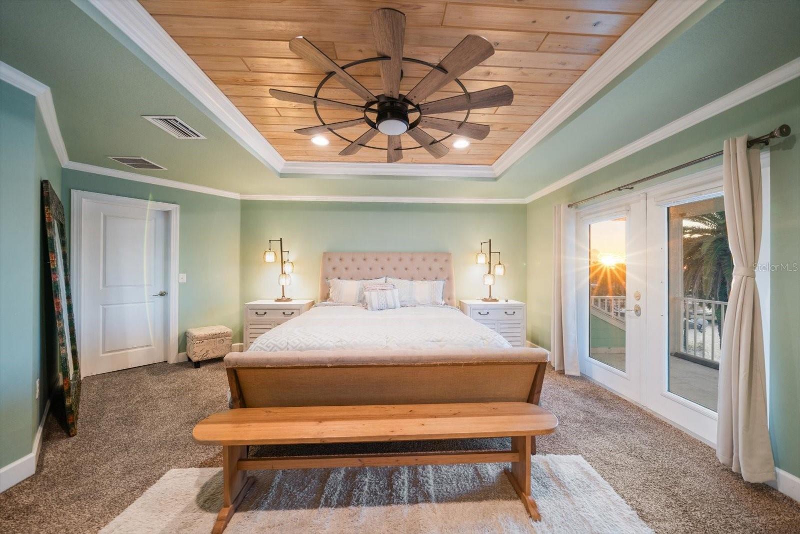 From morning to night, the primary suite is the perfect sanctuary away from it all.