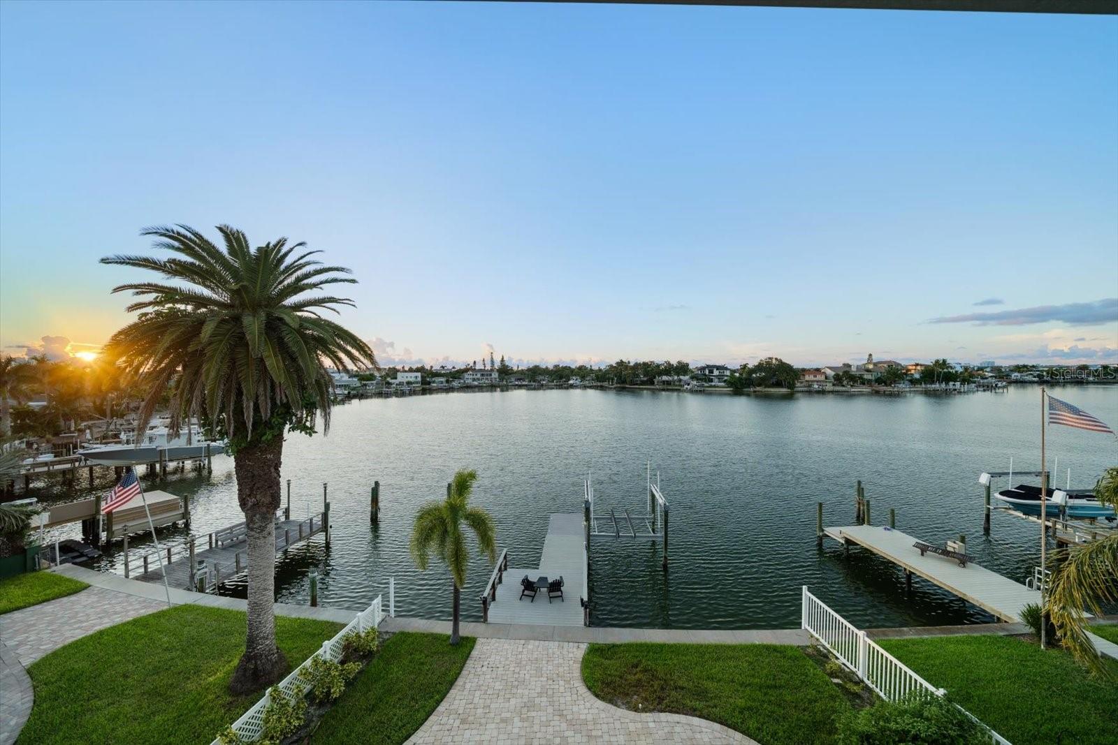 Deep water slip with boat lift