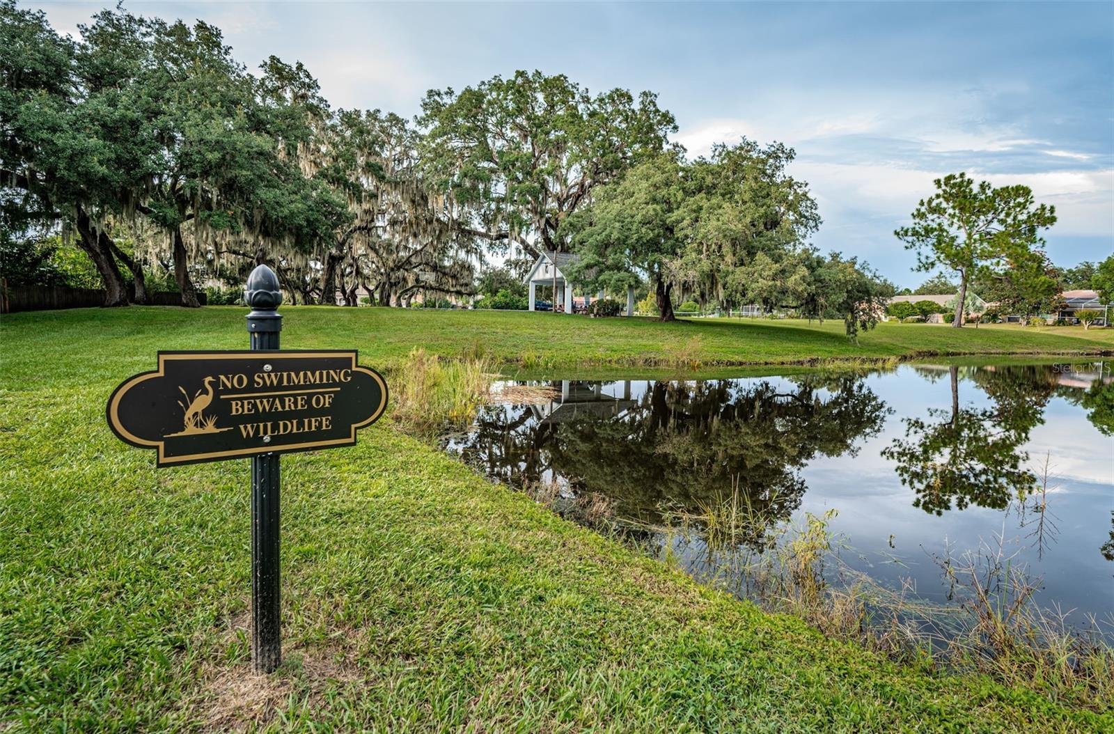 Whispering Lakes Park