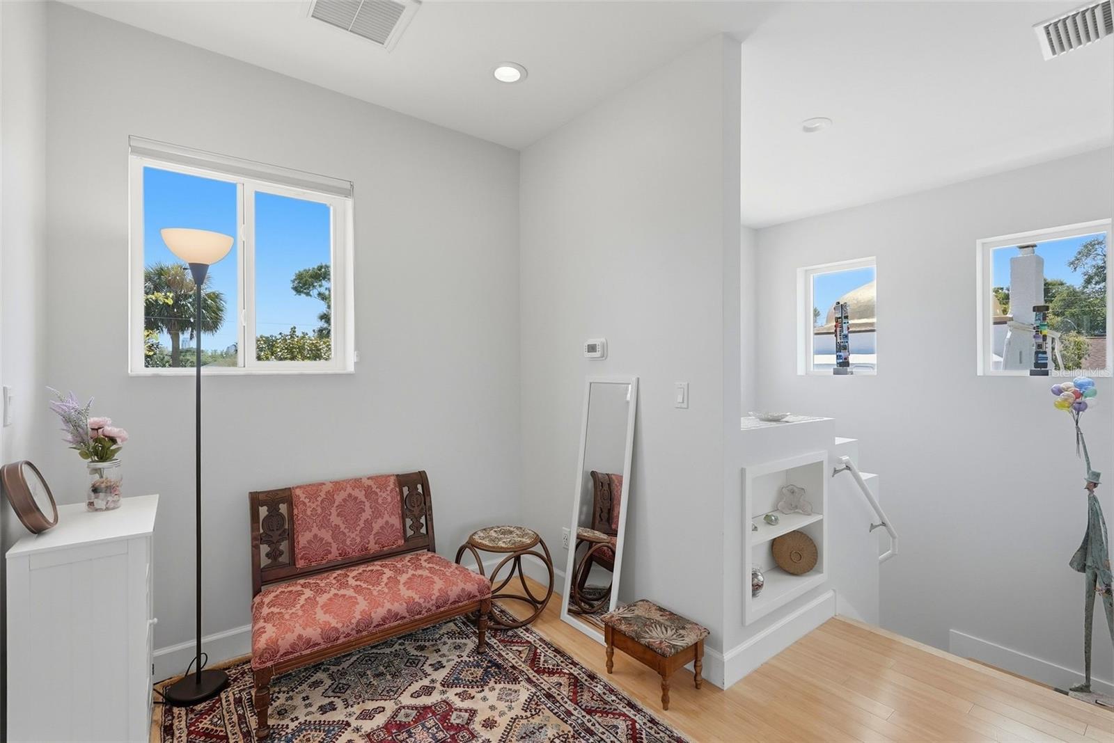 upstairs sitting area