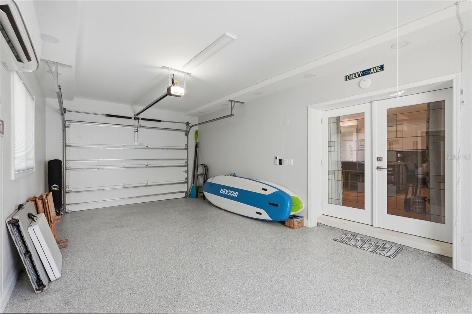 Oversized AC garage!