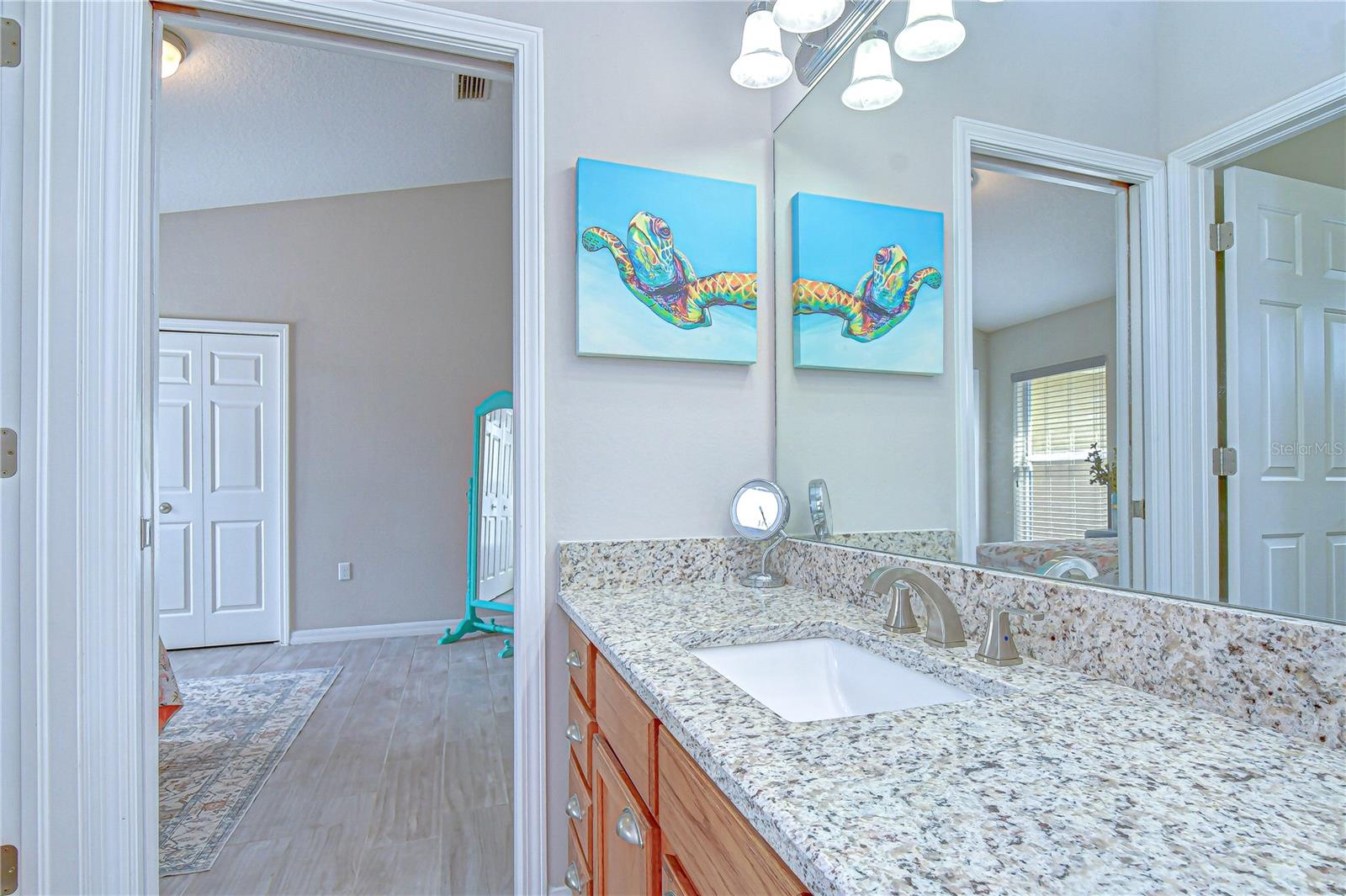 Shared bathroom between bedrooms.