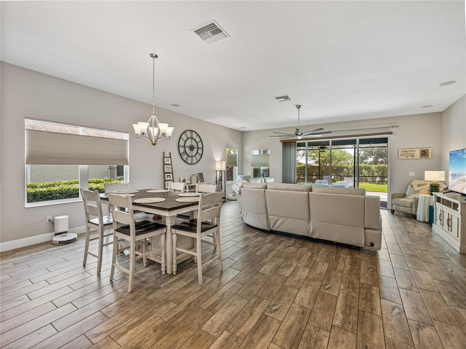 Large Living/Dining Combo