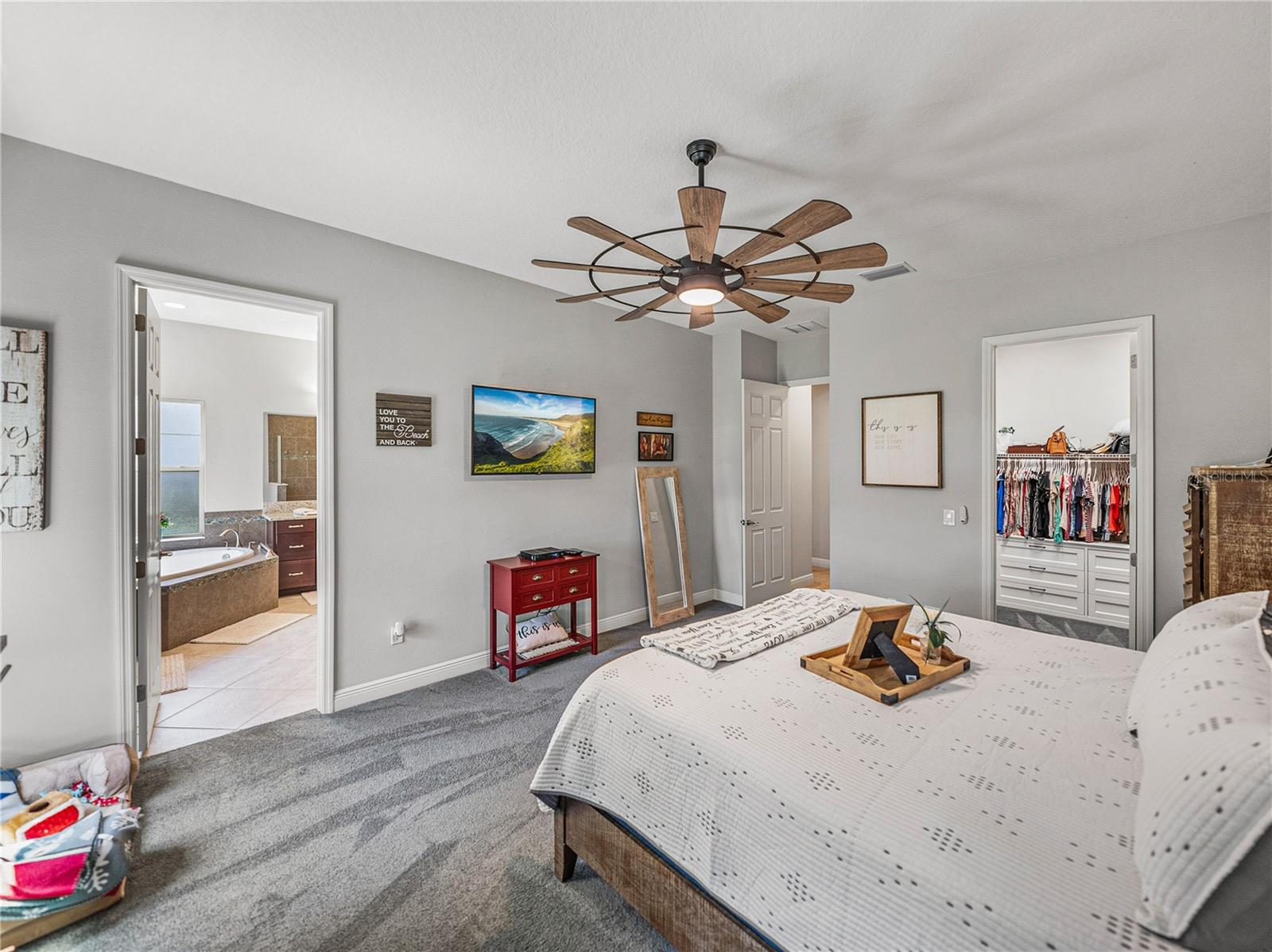 Ensuite Spa Bath and Walk-in Closet