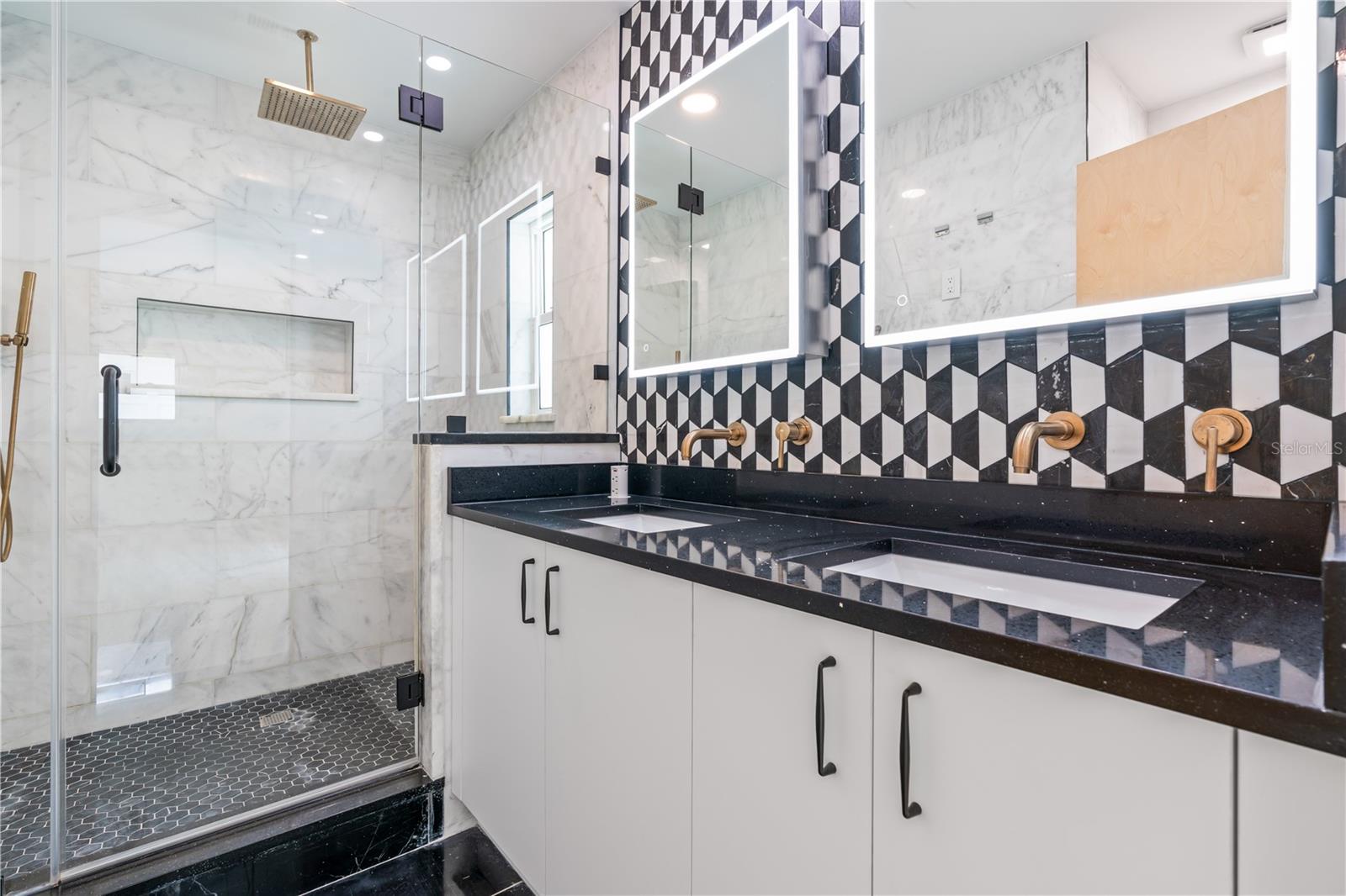 Primary Bedroom ensuite bath