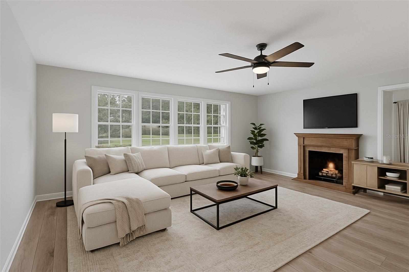 This photo includes virtual furnishings.