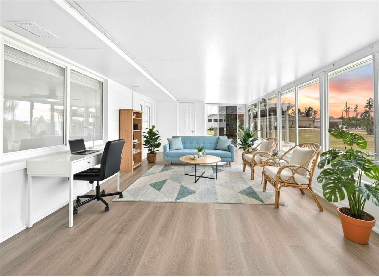 This photo includes virtual furnishings.