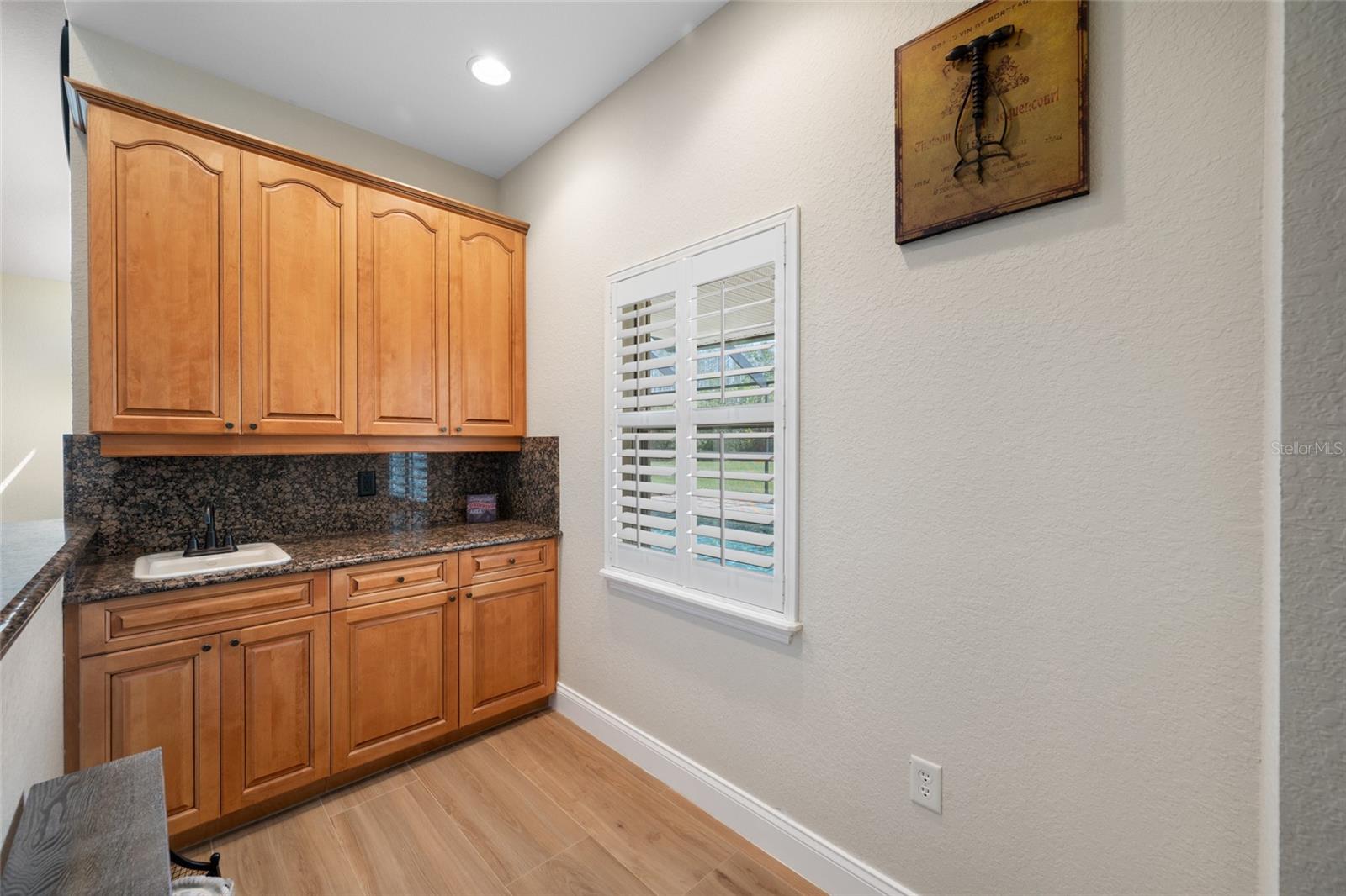 wet bar