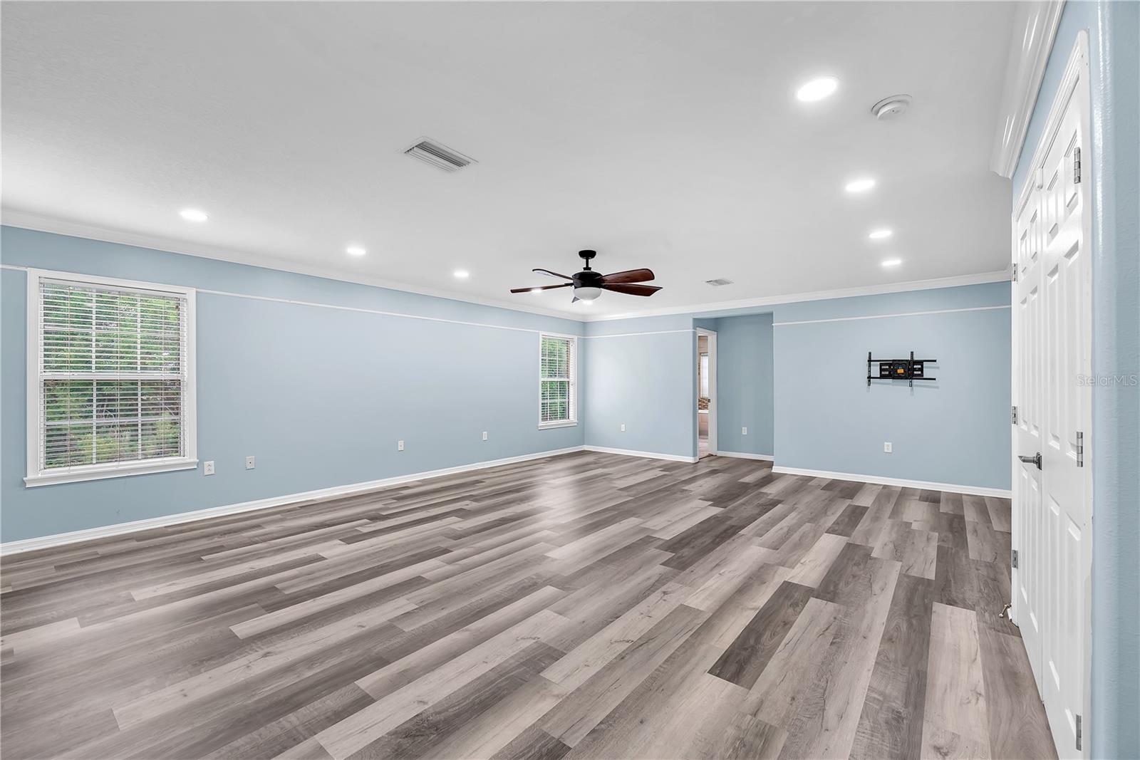 upstairs bonus room