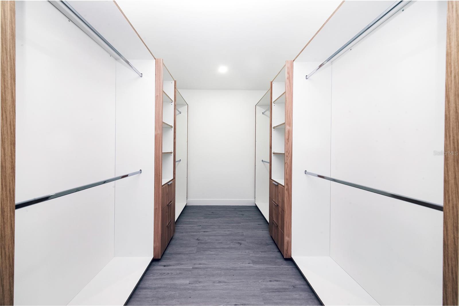 Master Bedroom Walk in Closet